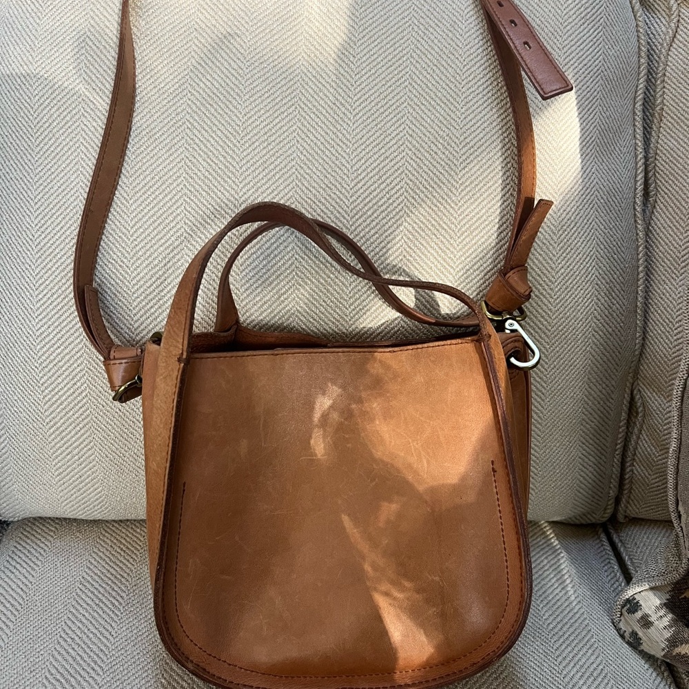 Madewell The Sydney Crossbody Bag